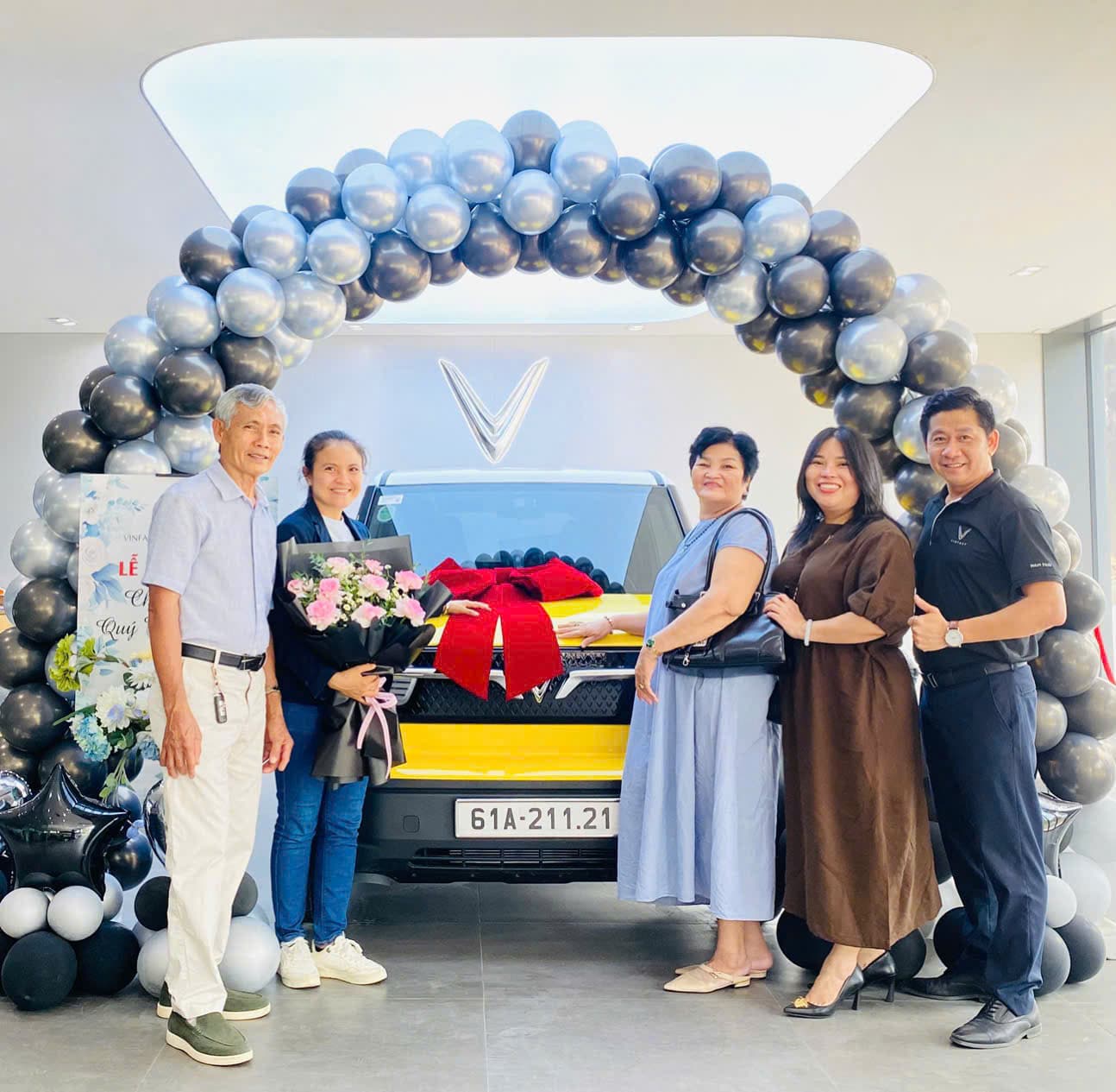 Delivery handover photo 2